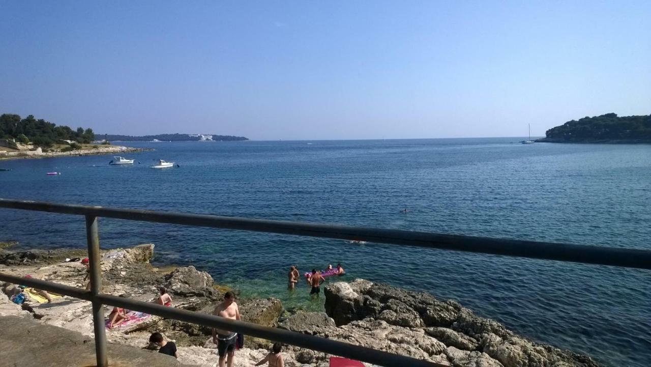 Mare Azzurro Apartments Пула Екстер'єр фото